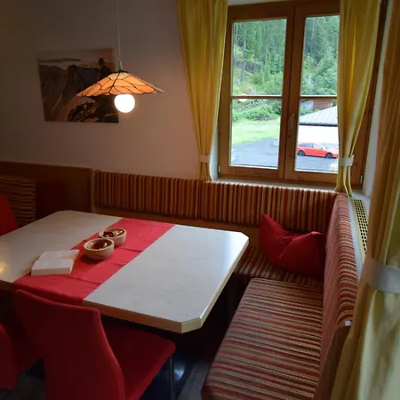 Sonnschein Apartman *